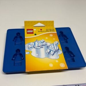 NWT LEGO Minifigure Silicone Ice Cube Tray / Candy Mold - Blue